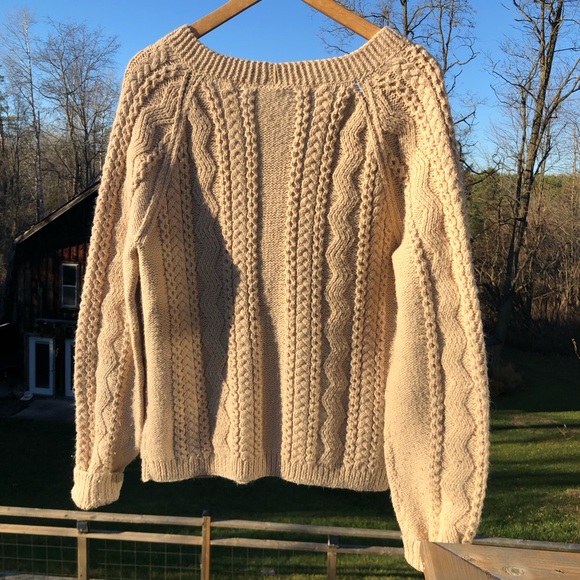 Vintage Hand Knitted Aran Cardigan - Acrylic yarn - L - cream tan colour - Picture 5 of 8